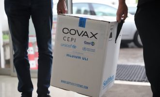 Mbi 100 mijë vaksina Pfizer arrijnë në Kosovë