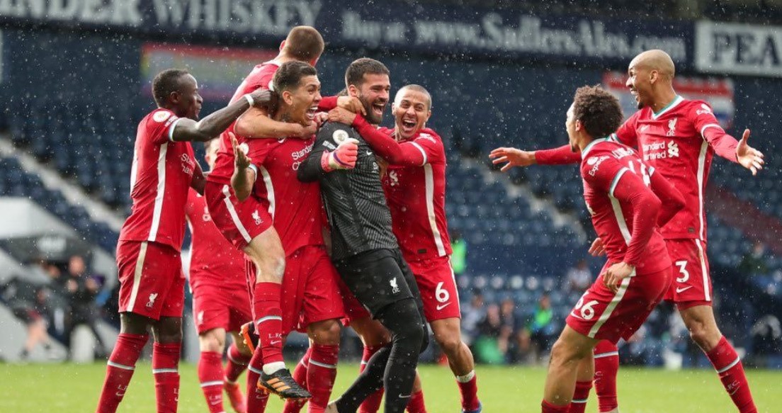 Alisson shënon për Liverpool, “të kuqtë” fitojnë ndaj West Bromit dhe mbajnë gjallë shpresat për Champions