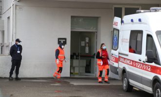 Dyshohet se 3 persona vdiqën nga helmimi në Shqipëri, familja nga Gjilani mban konferencë për media