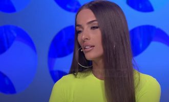 “Coming soon”, projekti i saj i parë si këngëtare