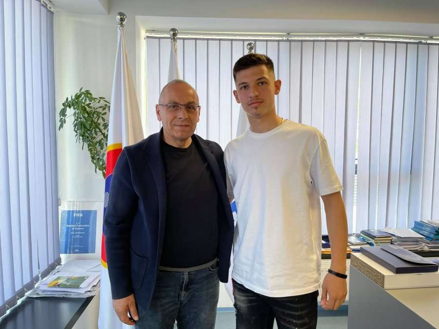 Talenti 17 vjeçar i Bayern Munchen i thotë “po” Kosovës