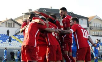 Prishtina fiton ndaj Llapit, merr kreun e Superligës katër javë para fundit të kampionatit