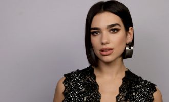 Dua Lipa solidarizohet me palestinezët