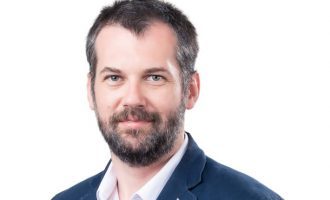 Ministri i Kulturës reagon pas kritikave për emërimin e Shkurta Aliut në Këshilit Drejtues të Teatrit Kombëtar