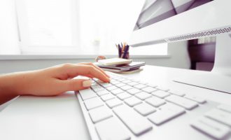 GAP: Si pasojë e pandemisë dhe ndërrimit të dy qeverive brenda vitit rëndohet pozita e grave në tregun e punës