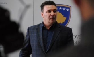 Ish-deputeti e quan skandal vendimin për shkarkimin e ambasadorëve