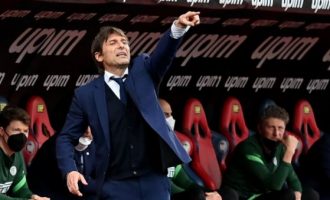 Tottenhami hidhet në sulm për të siguruar shërbimet e Antonio Contes