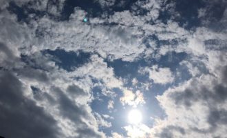 Moti për sot: I vranët dhe me intervale me diell