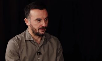 Dardan Molliqaj për Hekuran Muratin: Kur i duheshin votat s’njihte ligj, masa as pandemi