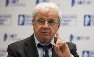 Ngjela: Bashkëpunuan me Beogradin e Moskën, priten dy padi të menjëhershme ndaj Berishës dhe Metës