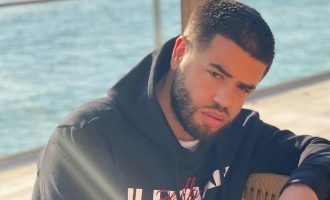 Noizy me dhuratë luksoze për babain e tij