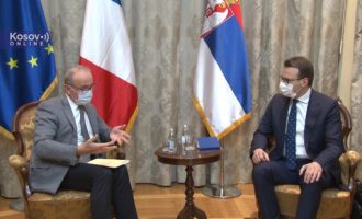 Petkoviq i ankohet ambasadorit francez për siç i quan ‘sulmet ndaj kishave dhe manastireve serbe’