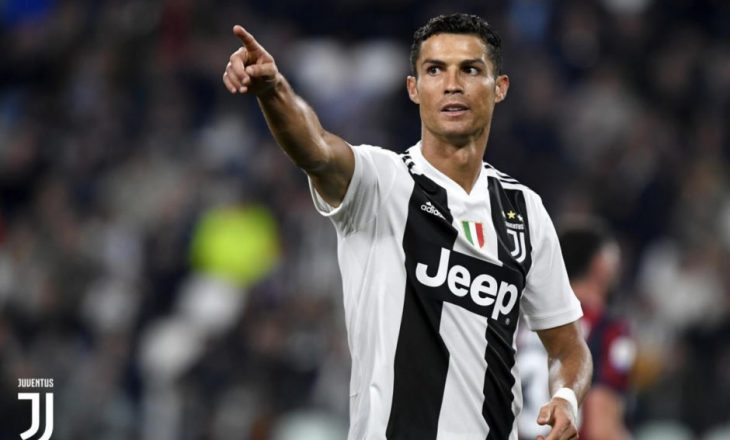 Ronaldo i largon të gjitha veturat nga Torino – A është duke u përshëndetur portugezi me Juventusin?