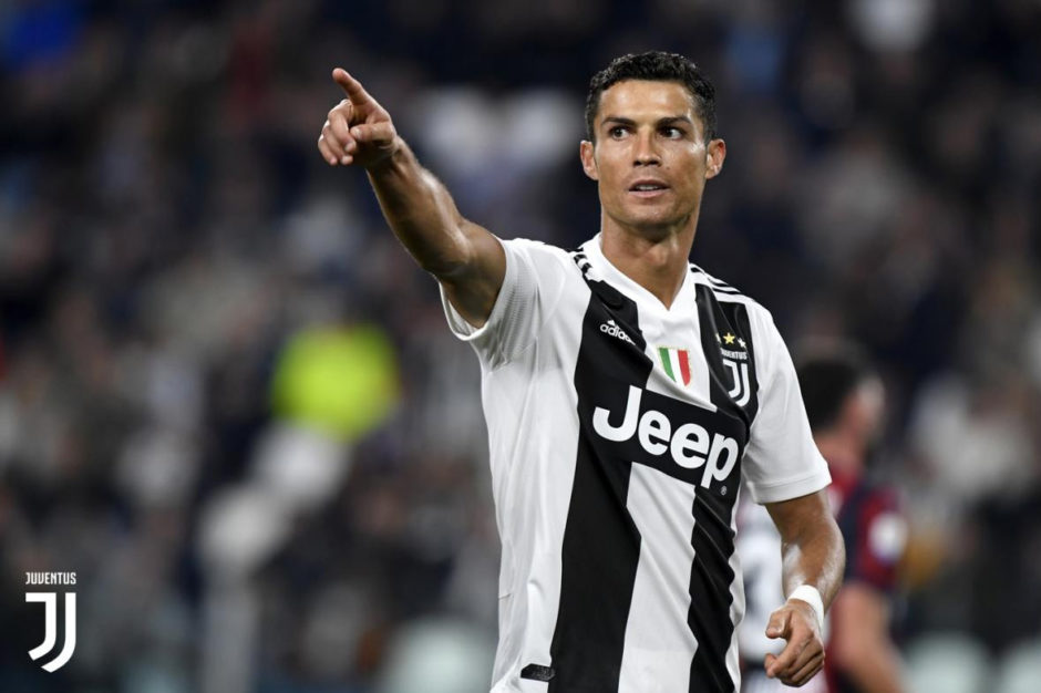 Ronaldo i largon të gjitha veturat nga Torino – A është duke u përshëndetur portugezi me Juventusin?