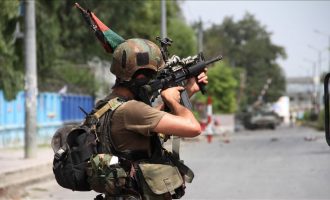 Nga një sulm i talebanëve në Gazna të Afganistanit, së paku gjashtë pjesëtarë të forcave të sigurisë kanë humbur jetën