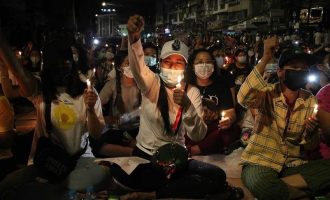 Shkon në 765 numri i viktimave nga dhuna e policisë në protestat që po mbahen kundër puçit ushtarak në Mianmar