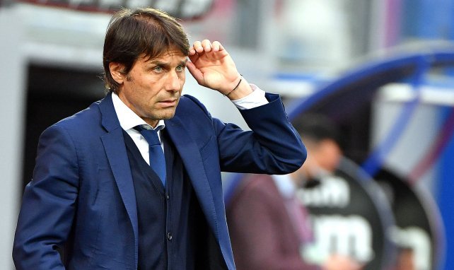 Antonio Conte nis bisedimet me Tottenham