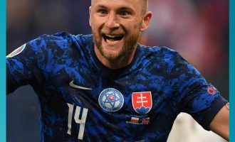 Sllovakia arrin fitore të vështirë kundër Polonisë