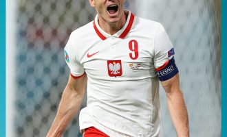 Ndahen në paqe Spanja dhe Polonia