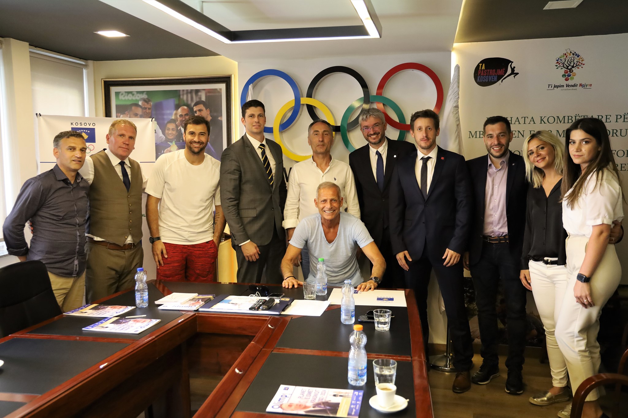 Presidenti Ismet Krasniqi, priti drejtuesit e FISU-s dhe EUSA-s, si dhe familjen Cana