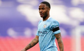 Raheem Sterling në shënjestër të Barcelonës