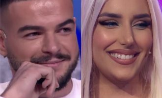 Tea publikon fotografi në hotel me Fationin