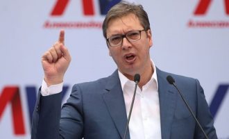 Vuçiq jep detaje për incidentin në presidencë pasi e ftoi për duel Jeremiqin