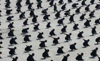 18 fëmijë humbin jetën pas një shpërthim zjarri në një shkollë në Kinë