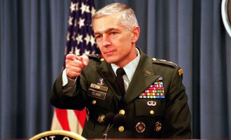 Gjenerali amerikan, Wesley Clark do ta vizitojë Kosovën