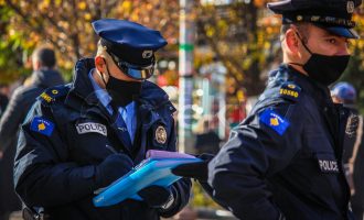 Bie numri i të gjobiturve për shkak të mosrespektimit të masave anti-COVID-19