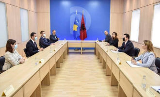 Konjufca pas takimit me Bashën: Qëndrimet e PD-së do t’i ndihmojnë Kosovës për proceset e ardhshme politike