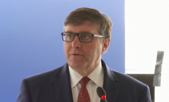 Palmer: SHBA mbështetë dialogun që përfundon me njohje reciproke, palët t’i identifikojnë kompromiset