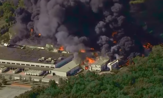 Shpërthim masiv në një fabrikë kimike në Illinois