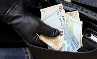 Vidhet çanta me armë, para e dokumente personale në Prishtinë