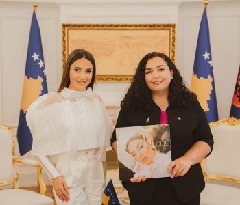 Presidentja Osmani pret në kabinet këngëtaren Elvana Gjata