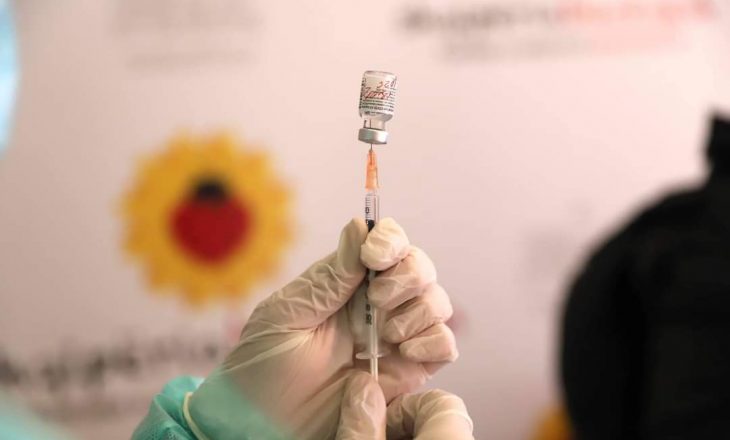 Shqipëri: Mbi 300 mijë qytetarë janë vaksinuar me të dy dozat