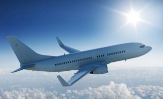 Shtohen fluturimet ditore në Evropë, pasi rritet numri i të vaksinuarve kundër COVID-19