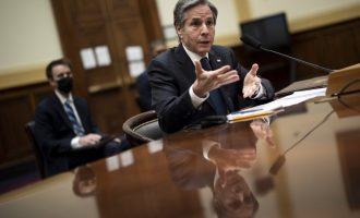 Përgjigja e Blinken, pasi e pyetën Republikanët në Komision “pse u shpall Berisha persona non-grata?”