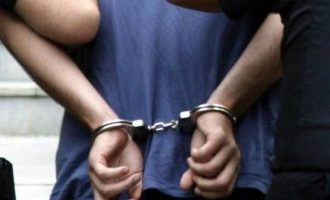 Arrestohen dy zyrtarë për keqpërdorim të pozitës në Viti