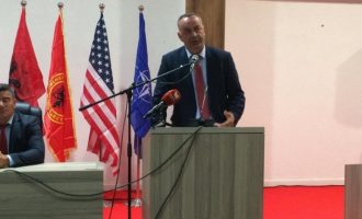 Dita e Çlirimit të Deçanit iu dedikohet ish-luftëtarëve të UÇK-së që po mbahen në Hagë