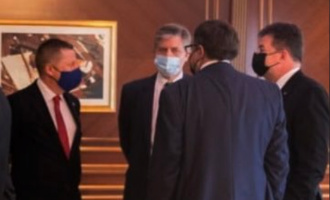 Shefi i EULEX-it tregon se për çka u bisedua në takimin me Lajçak e Palmer