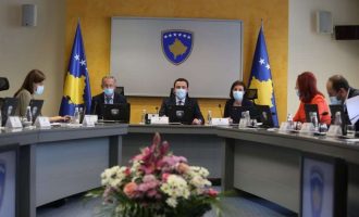 Sot mblidhet Qeveria