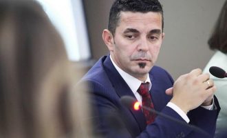 “Kallxom kur po dalim, Doarsë”, Mentor Shala i RTK-së me gjuhë fyese ndaj deputetes