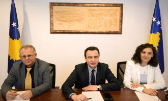 Kurti takon përfaqësuesit e Rockefeller Foundation, diskutojnë për krijimin e vendeve të punës