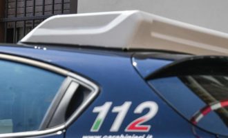 Babai shqiptar arrestohet në Itali, përdhunoi vajzat e tij për disa vite