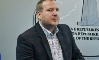 Fazliu i reagon ashpër Xhelal Sveçlës