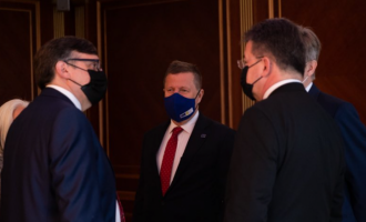 Lajçak përshkruan ditën e dytë të vizitës së tij në Prishtinë