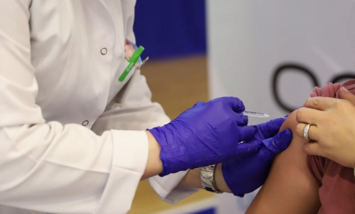 Rreth 33 mijë qytetarë kanë marrë dozën e dytë të vaksinës anti-COVID