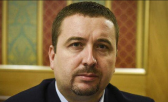 Latifi kritikon PDK-në për “pasivitet politik”