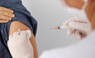 Mbi 4 mijë e 400  persona vaksinohen brenda ditës në Kosovë